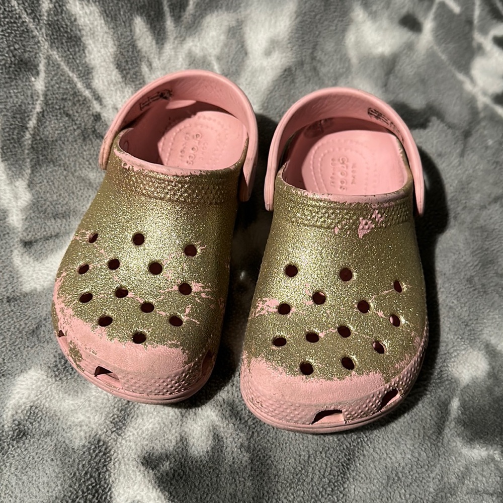 Pink/Gold sparkle crocs